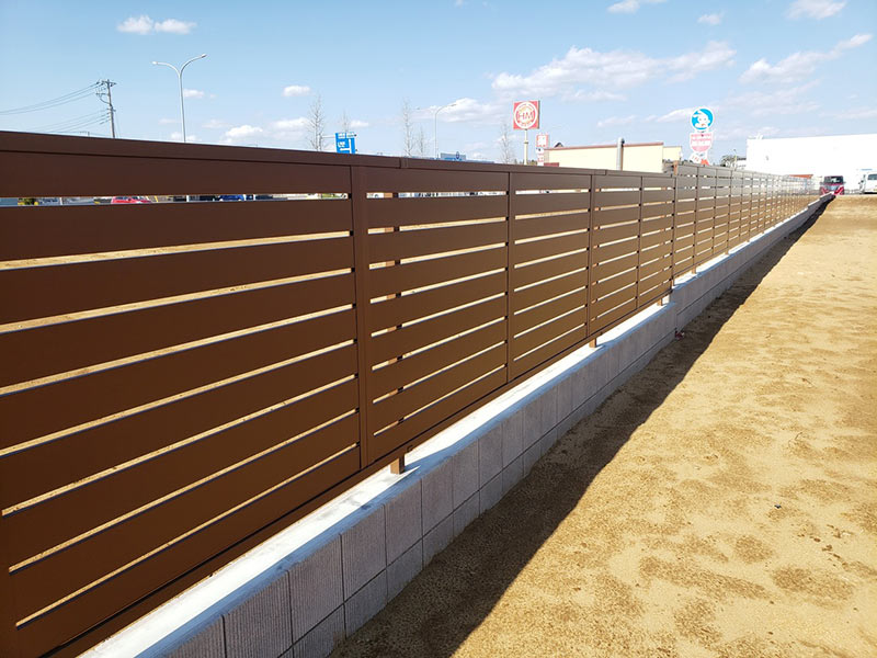 目隠しフェンス