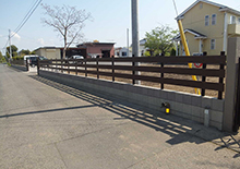 飾れるフェンス