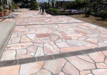 焼き菓子屋さんの店前