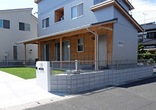 小休憩をしたくなる心地よいお庭