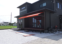 お客様を迎えるお庭