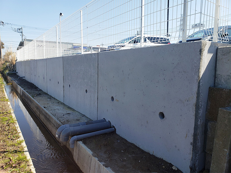 土留め工事（Ｌ型擁壁）